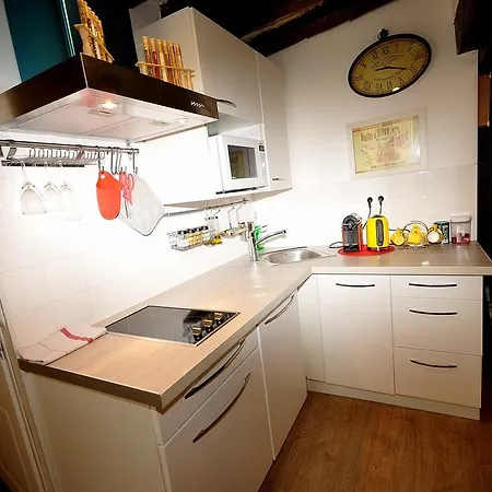 Apartment Saint Paul Marais Paris